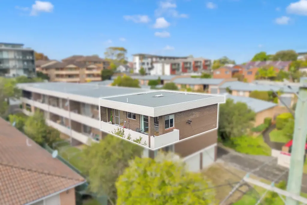 Partly Furnished Unit In the Heart of Point Frederick