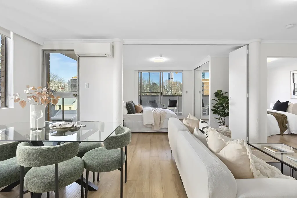 Potts Point 2房 城市景观与灵活平面布局，尽在 'Springfield Tower' City Views & Flexible Floorplan in 'Springfield Tower'