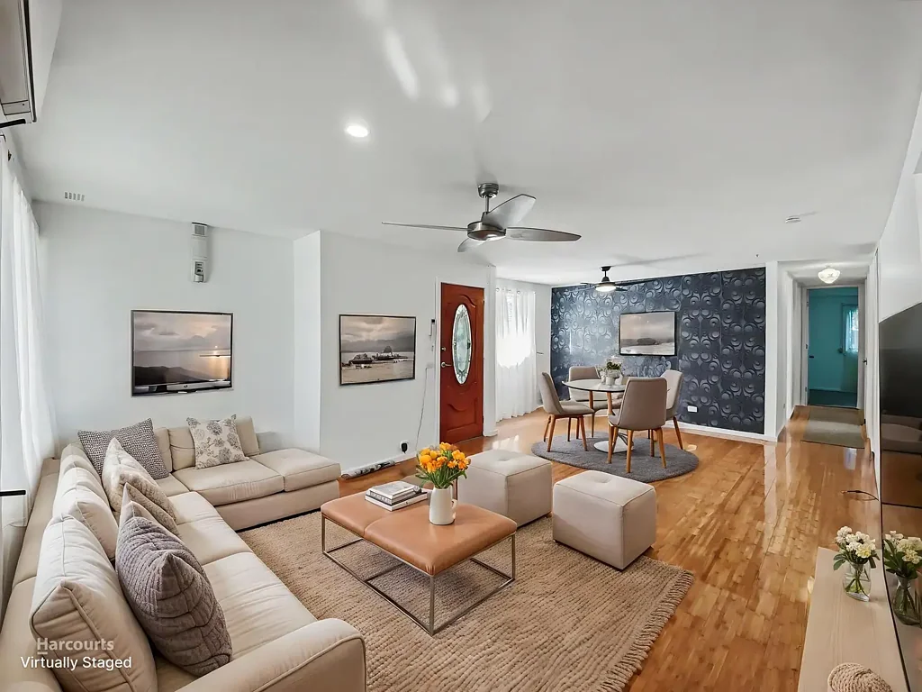 3 Bedroom House with Enclosed Entertainment Space