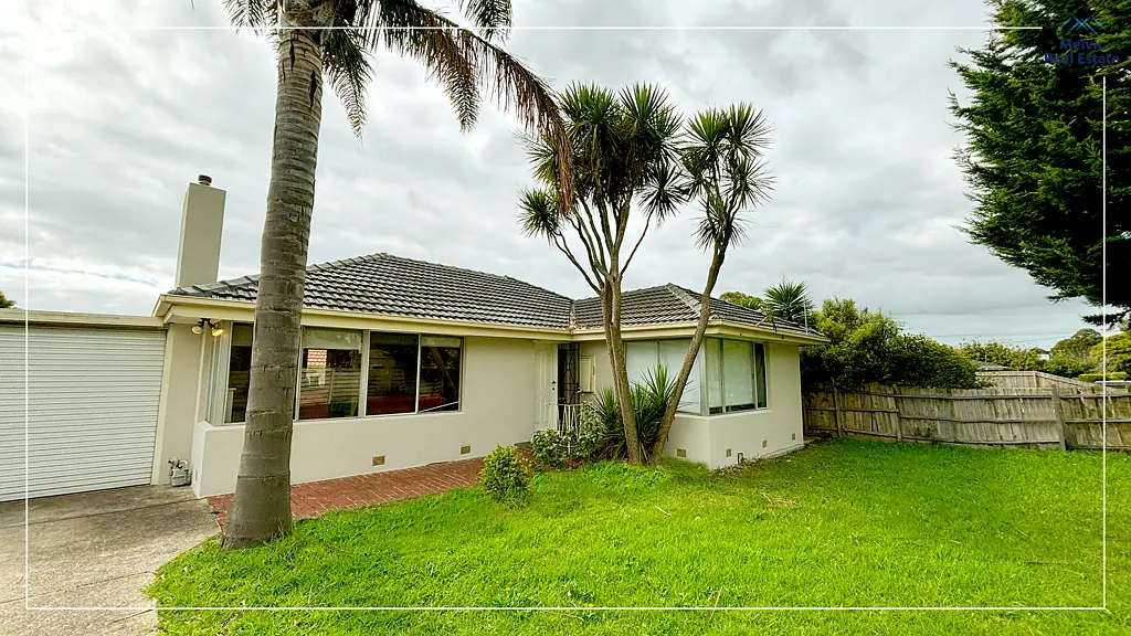 9 Cranbourne Drive, Cranbourne, VIC 3977