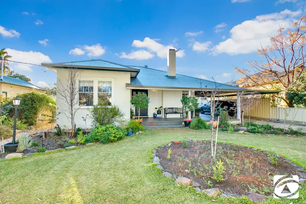 Broken Hill 6 Bedroom FAMILY APPEAL