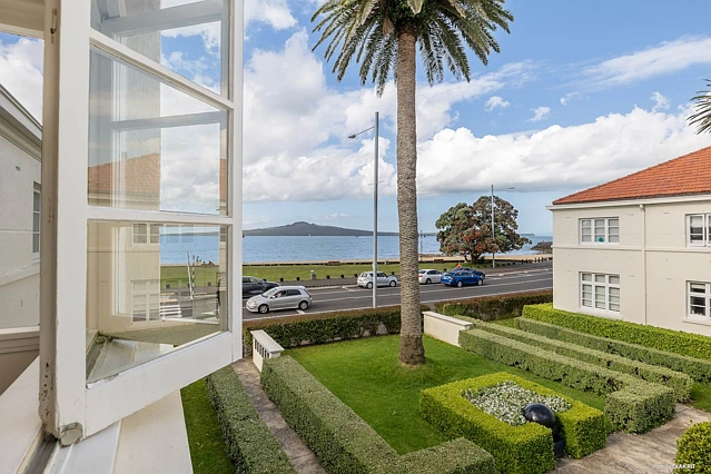 4/105 Tamaki Drive, Mission Bay, Auckland City