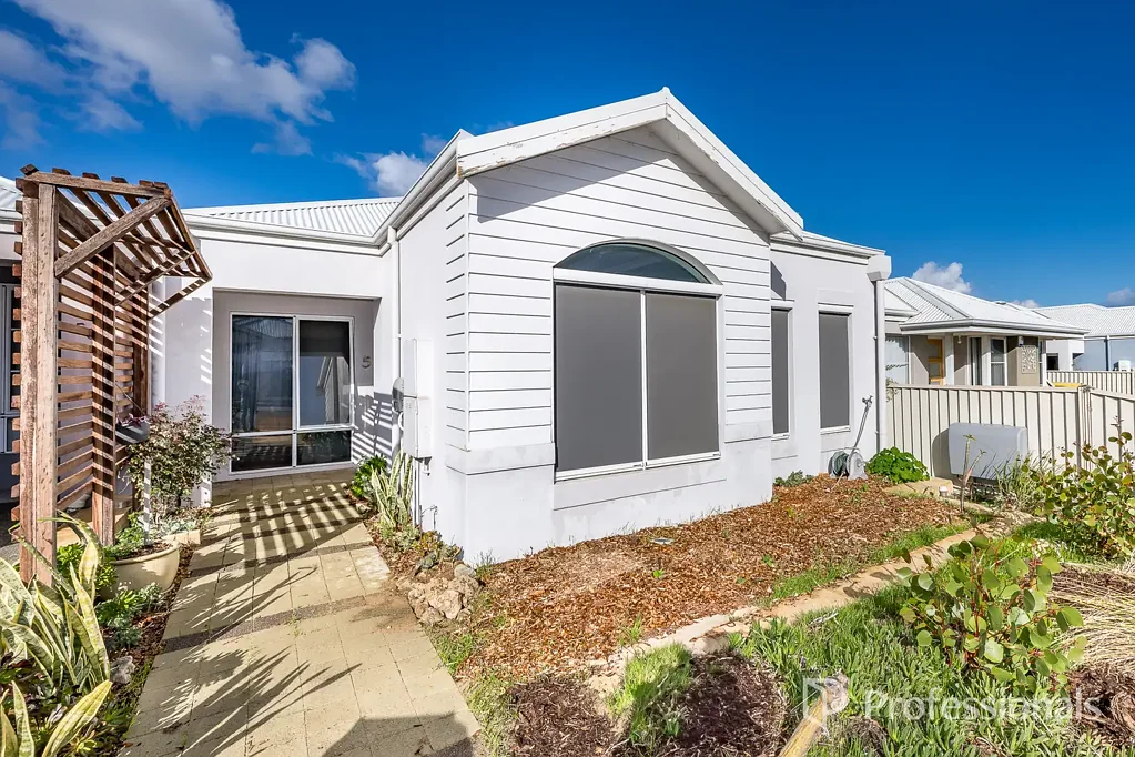 54 Bowline Avenue, Alkimos, WA 6038
