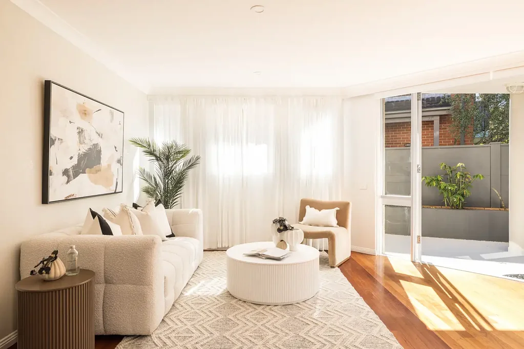 Cremorne 4房 时尚联排别墅，便利地段 Stylish Townhouse, Convenient Locale