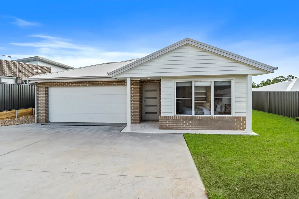 54 Greenacre Drive, Tahmoor, NSW 2573