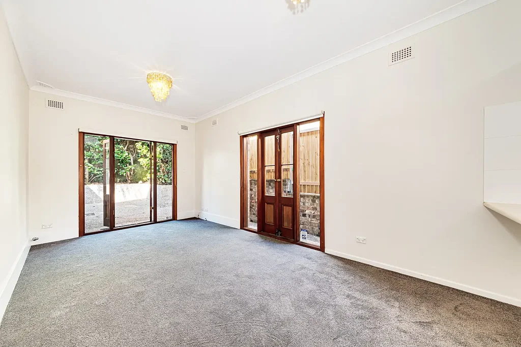 DEPOSIT TAKEN - LEASED AFTER FIRST INSPECTION !!