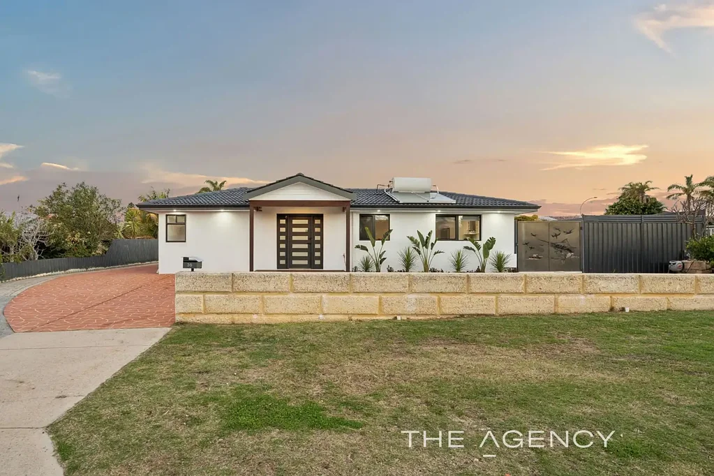 Beldon 4 Bedroom RENOVATED FAMILY LIVING WITH LARGE POWERED WORKSHOP