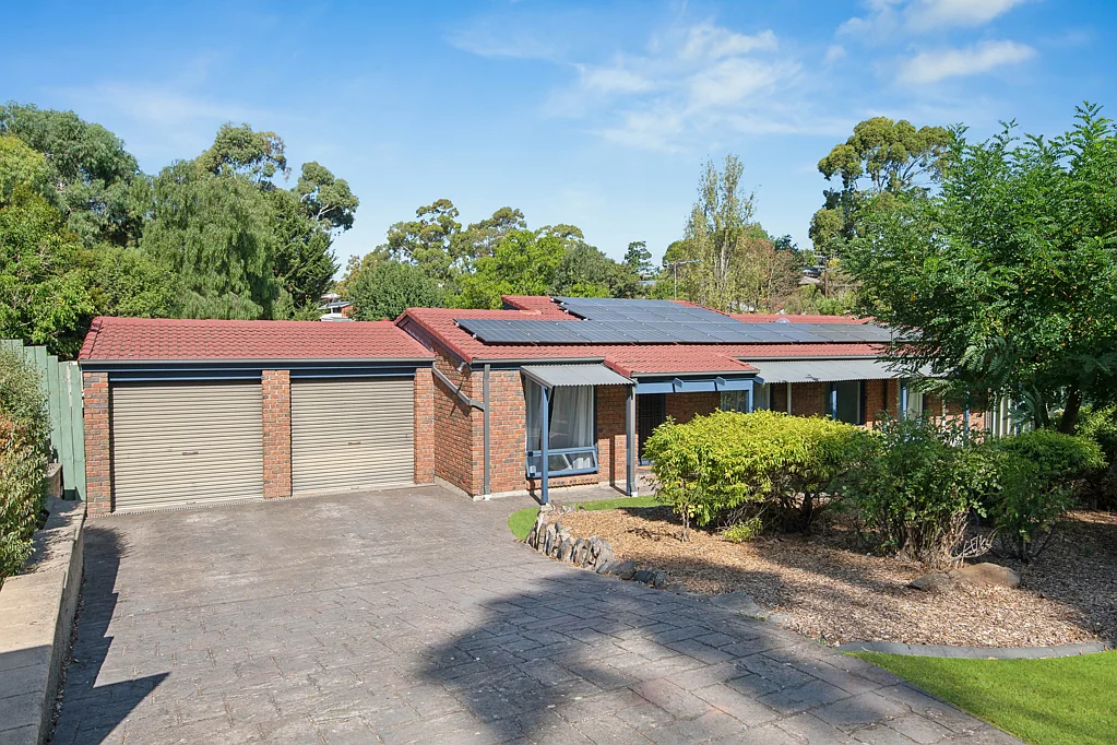 4 Braeside Avenue, Reynella East, SA 5161
