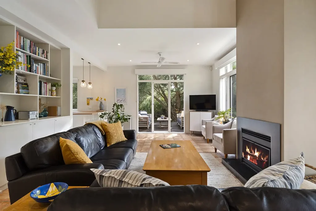 Rye 3房  Captivating Coastal Home in 16th Beach Precinct