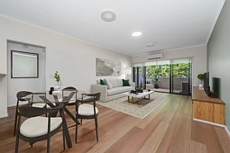 2/8 Gamble Street, Graceville