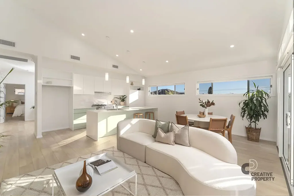 Stockton 4 Bedroom Coastal Luxe Retreat