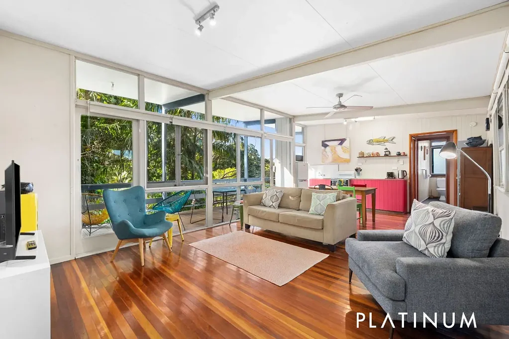 17 Regent Street, Currumbin, QLD 4223