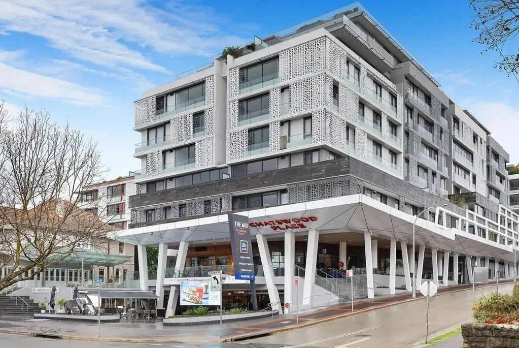 Luxury One Bedroom Apartment in 'Chatswood Place'