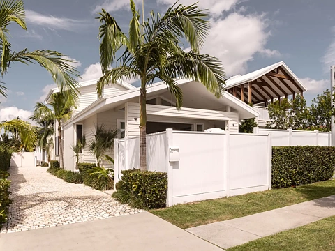 Burleigh Heads 4 Bedroom Rare Opportunity - Two Blissful Beach Houses on One Title