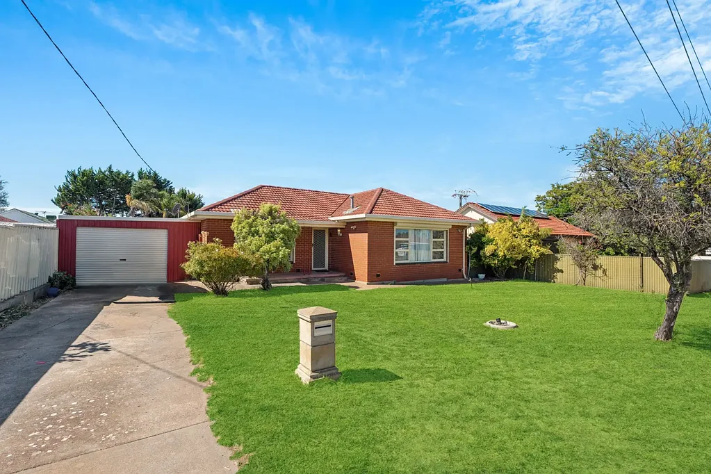 102 Galloway Road, O'Sullivan Beach, SA 5166