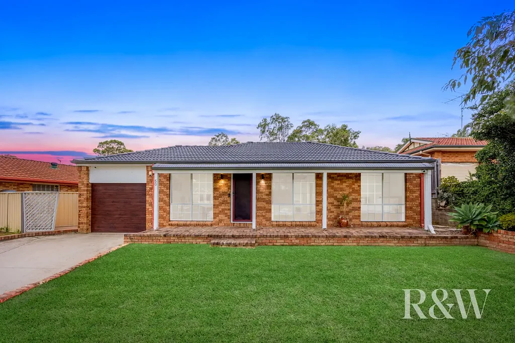 50 DOWNES CRESCENT, Currans Hill, NSW 2567