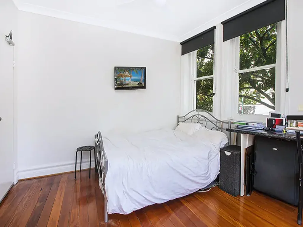 Ward Avenue Studio - Unfurnished - Available 3rd September