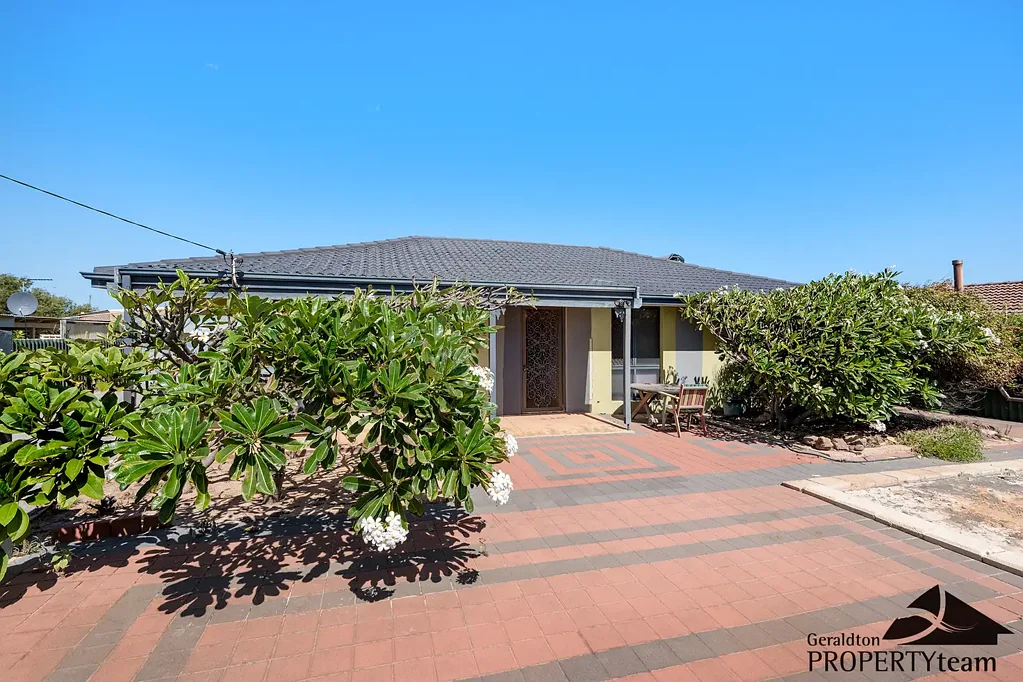 3 Mcaleer Drive, Mahomets Flats, WA 6530