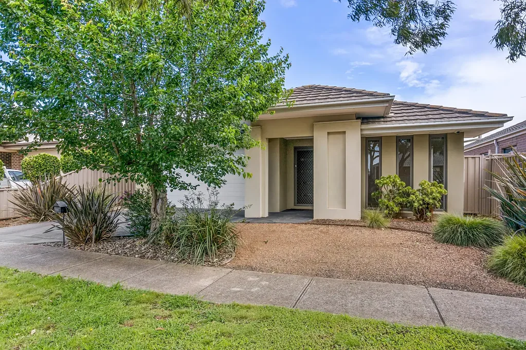 Love the Location – Modern Comfort in a Highly Sought-After Pocket of Point Cook