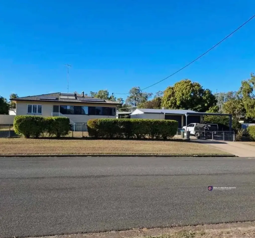 Moura 4Moenga 🌟 Modern Family Home on a Huge 926m² Block – Space, Style & Outstanding Value - MOURA 🌟