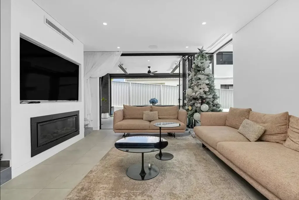 Entertainers Retreat in Prime Location