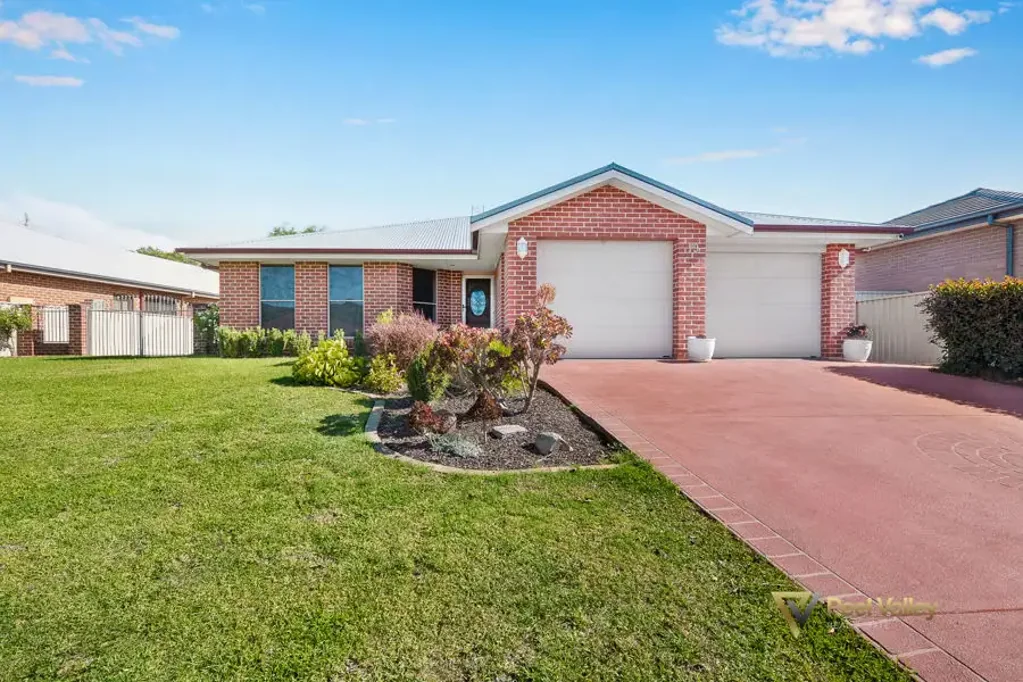 19 Warrah Drive, Tamworth, NSW 2340
