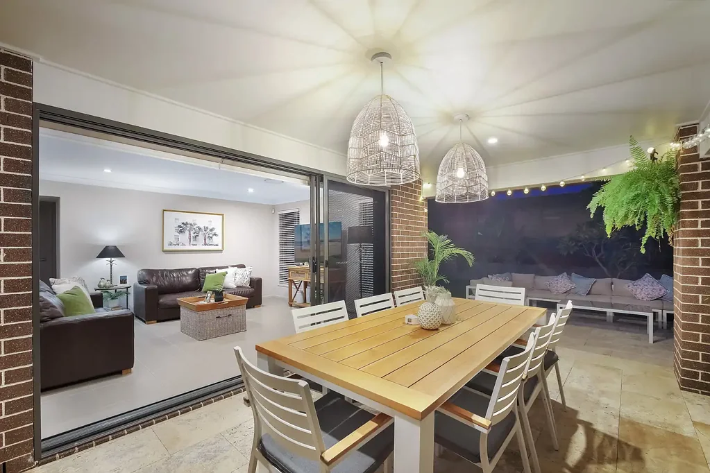 5 Mistview Circuit, Forresters Beach, NSW 2260
