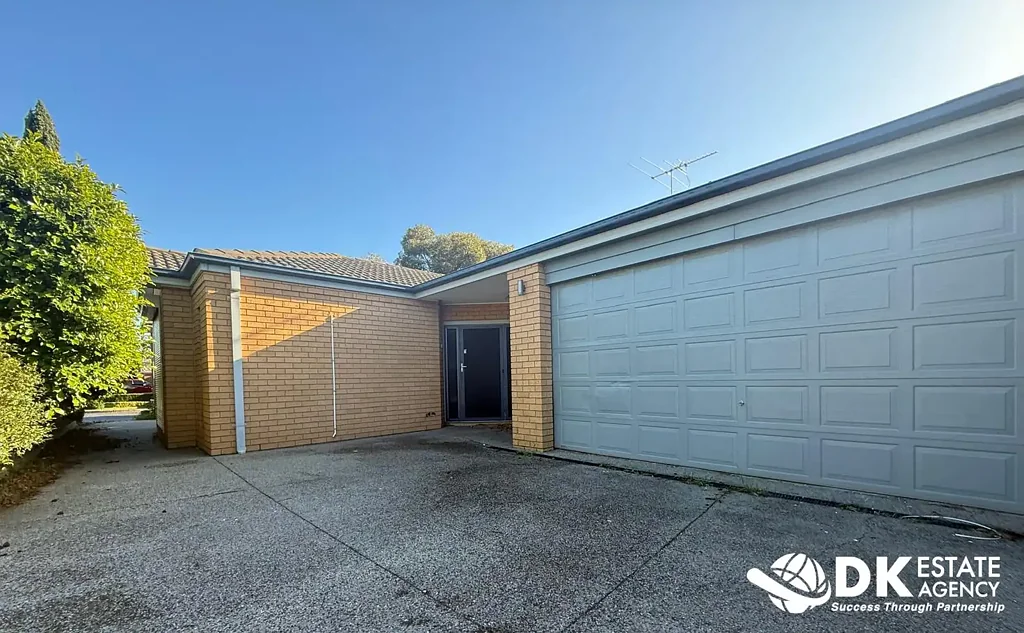 AN EXCEPTIONAL FAMILY LIFESTYLE IN THE HEART OF CAIRNLEA