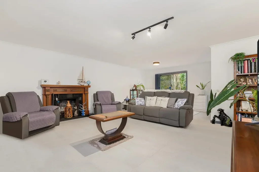 Boronia Heights 3ਬੈੱਡਰੂਮ Investors Special - With A Long Term Tenant in Place.