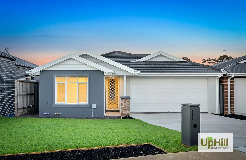 10 Bowerbird Place, Officer, VIC 3809