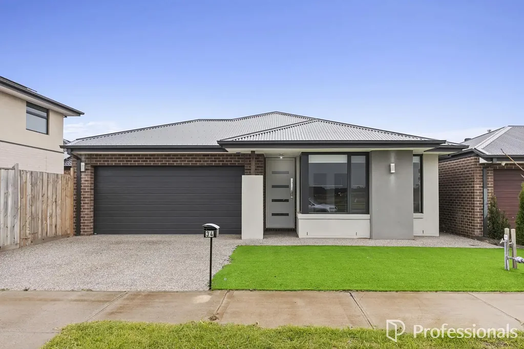 Tarneit 4 Bedroom Spacious & Modern Entertainer In A Desirable Locale!