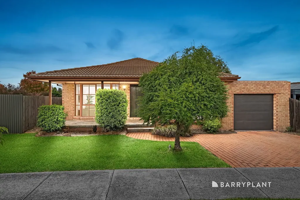 1 Hawthorn Court, Mill Park, VIC 3082