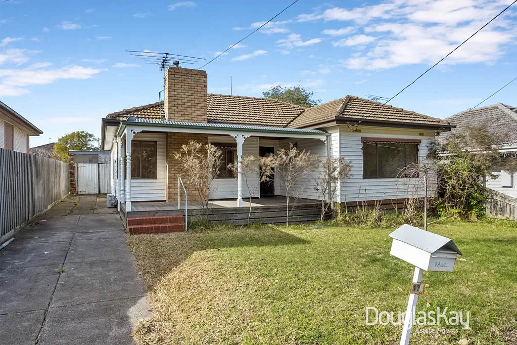 Charming Weatherboard Family Home in Sought After Matthews Hill