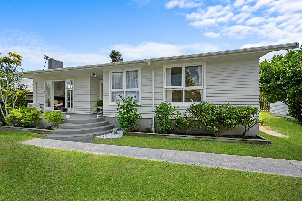 Manurewa 3غرفة نوم Freehold & Double Garage & Spacious Living
