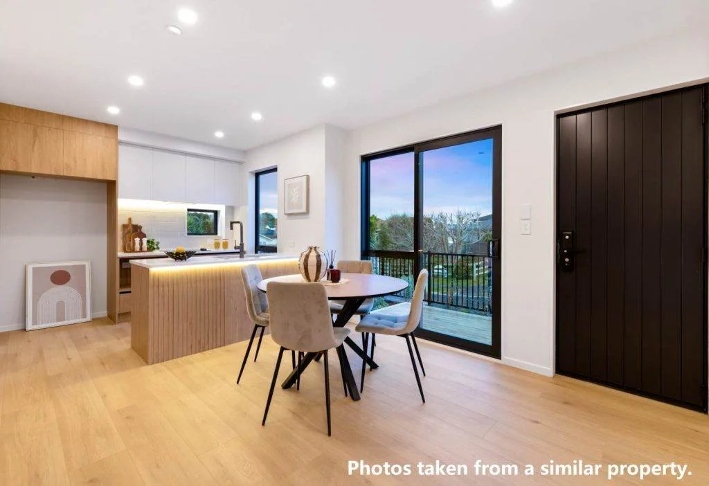Brand New 4 bedrooms house in Botany Downs