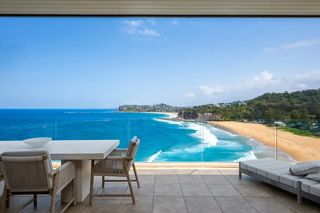Bilgola Beach 4Kwarto A front-row address on Bilgola's spectacular coastline