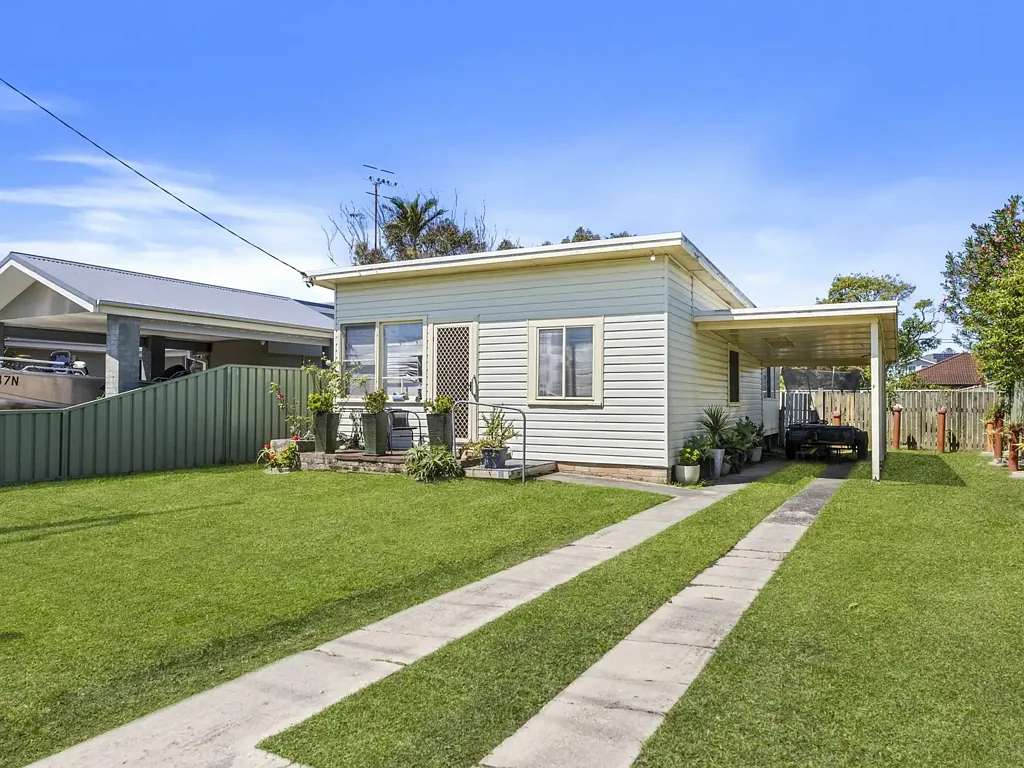 23 Rhodin Drive, Long Jetty, NSW 2261