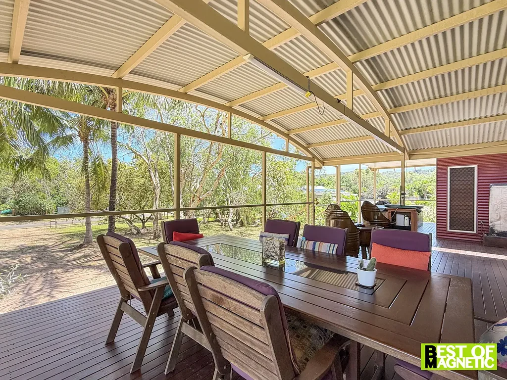 Horseshoe Bay 4બેડરૂમ Modern home for tropical living