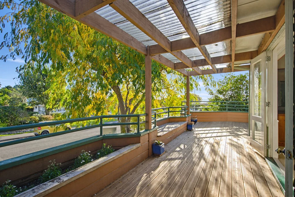 Atawhai 4房  Spacious Living, Great Views & Serious Motivation