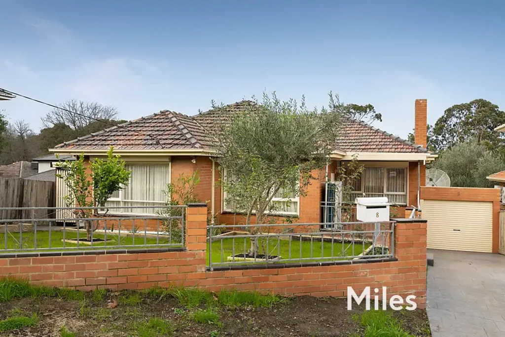 SPACIOUS HOME IN IDEAL LOCATION