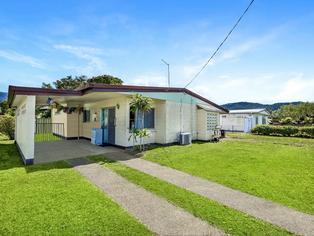 19 Mulligan Street, Manoora, QLD 4870