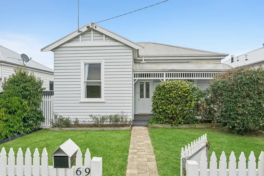 69 Gravesend Street, Colac, VIC 3250