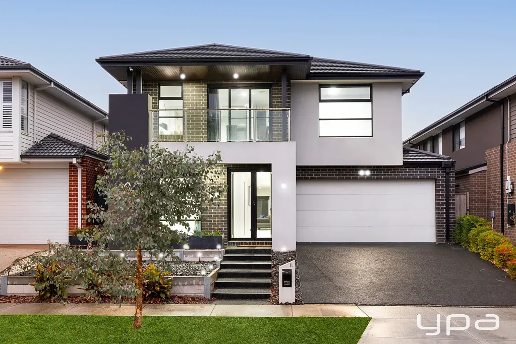 Point Cook 4ห้องนอน Carlisle-Built Luxury with Uninterrupted Creek Views !
