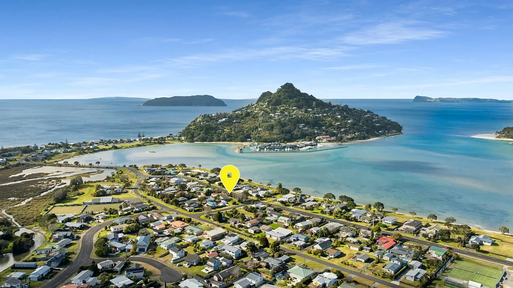 Tairua 3房  Prime Position on Manaia Road
