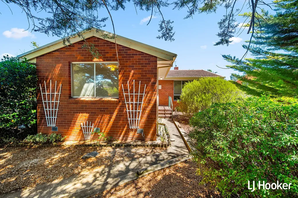 29 Bennelong Crescent, Macquarie, ACT 2614