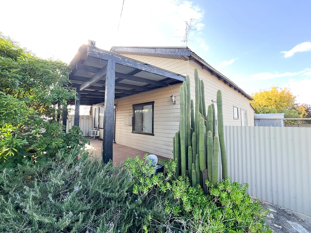 Ungarie 3ห้องนอน Neat and Tidy Home in Ungarie