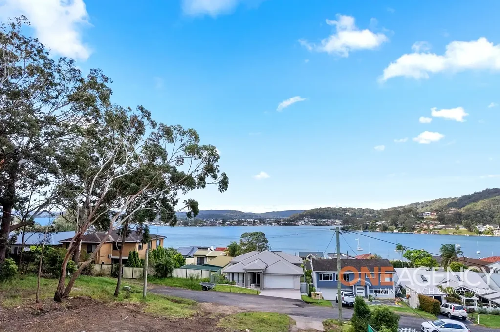 Blackwall STUNNING WATERVIEWS !