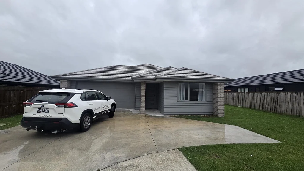 Modern Living in a Quiet Neighbourhood