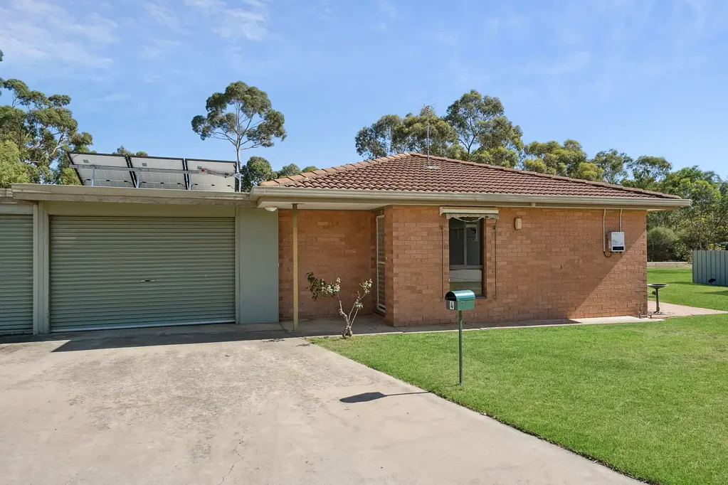 4/14 Butts Road, Eaglehawk, VIC 3556