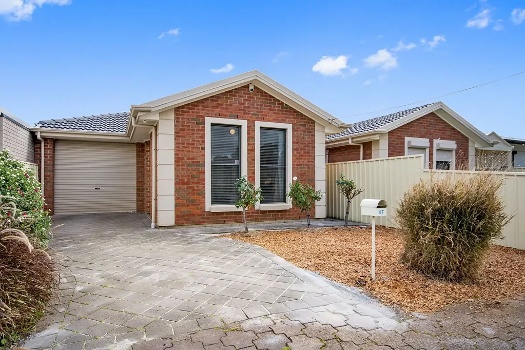 Stylish and Convenient Living!